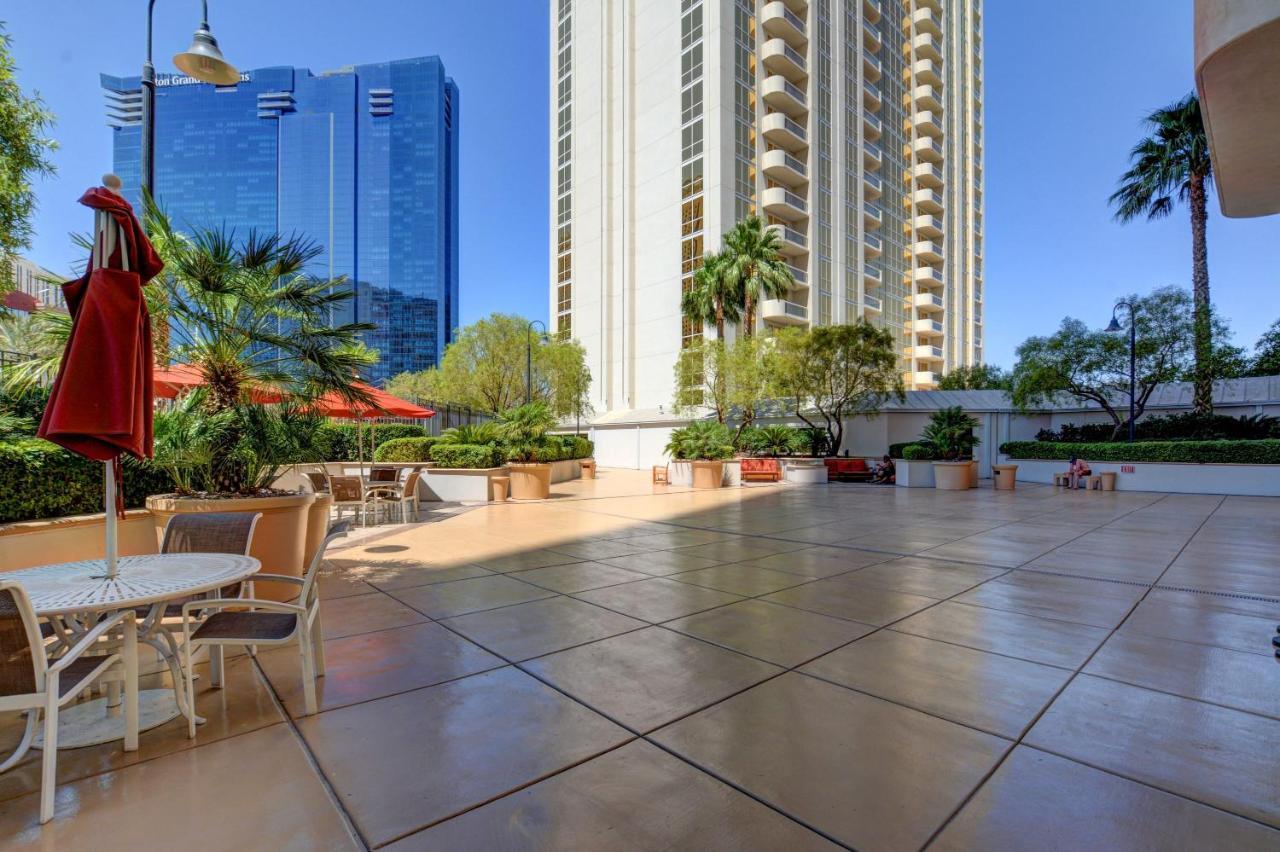 Mgm Signature-28-705 F1 Track & Strip View Balcony Las Vegas Eksteriør billede